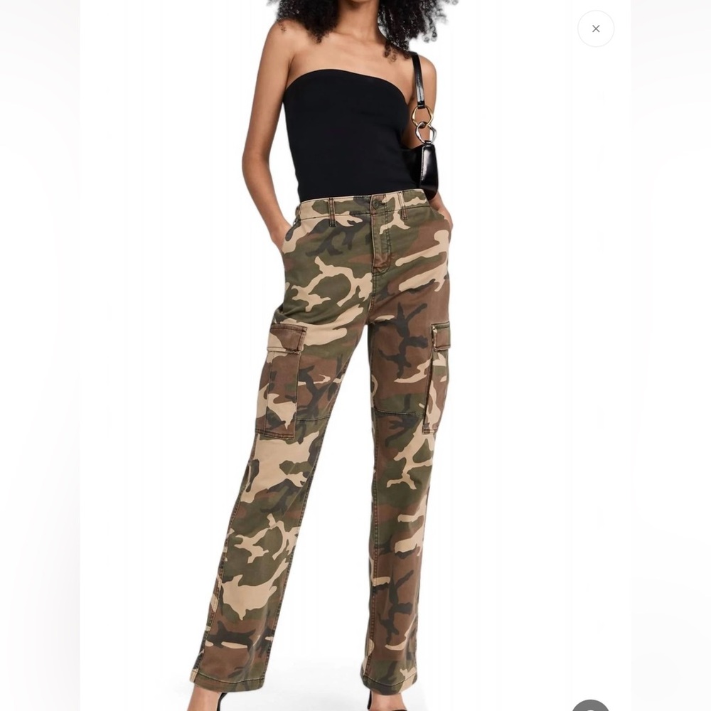 Good American Camouflage Cargo Pants